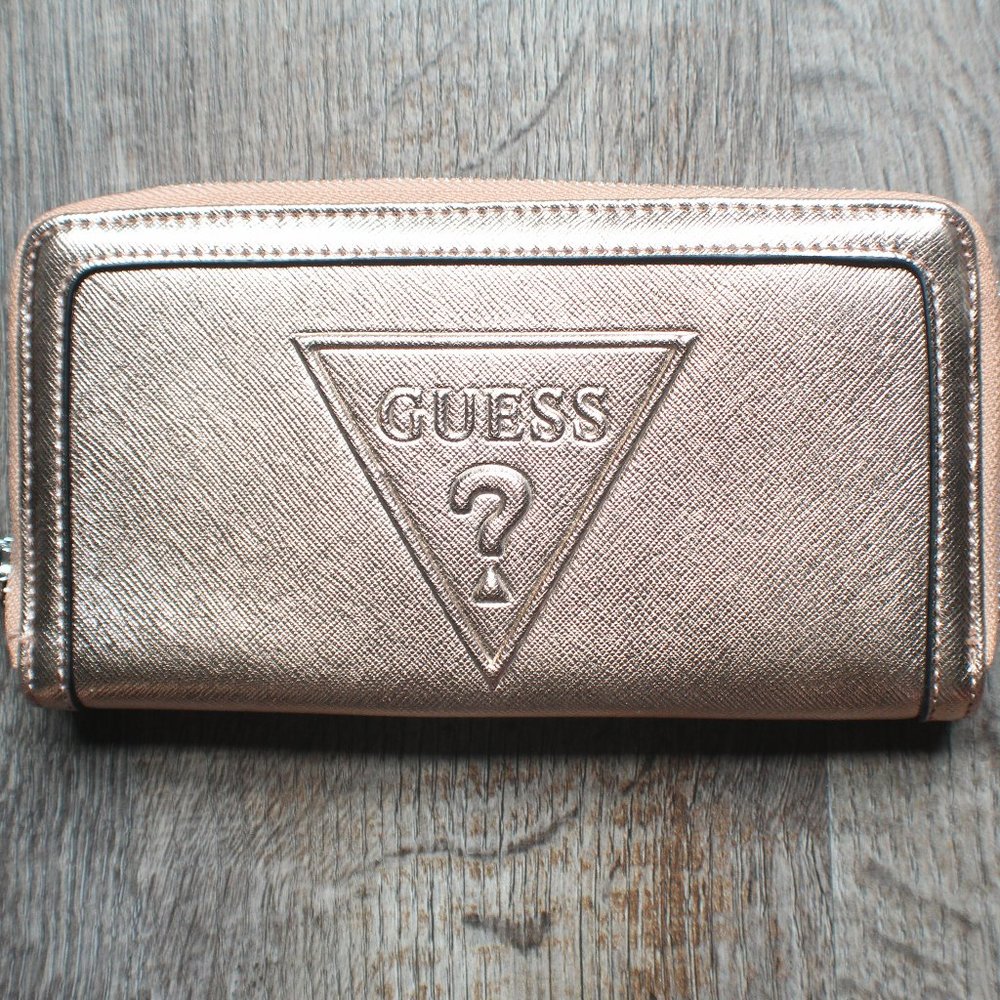 Guess Wallet